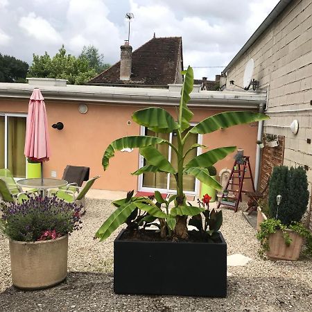 Loft L Atelier De Jacques Pres De Chablis Villa Villy  Exterior foto