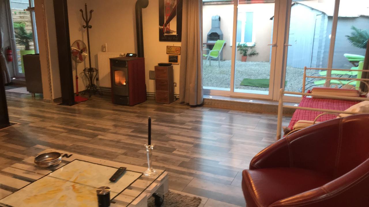 Loft L Atelier De Jacques Pres De Chablis Villa Villy  Exterior foto